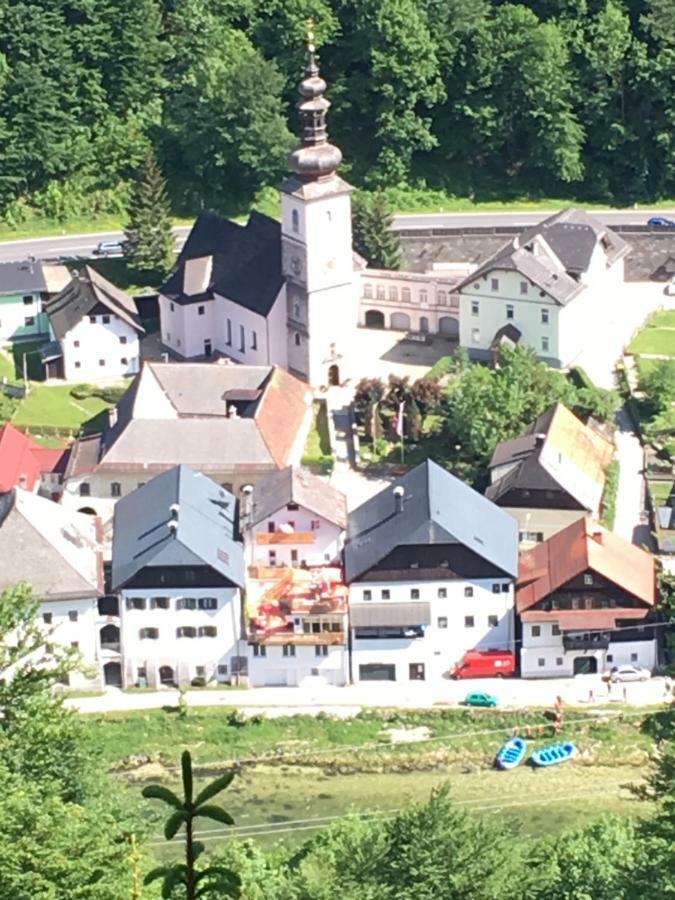 Pension Kirchenwirt Bad Ischl Bagian luar foto